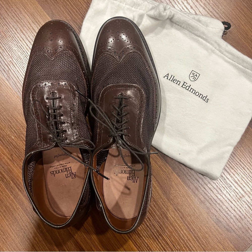 Allen Edmonds Men’s Strawfut Wingtip Dress Shoe